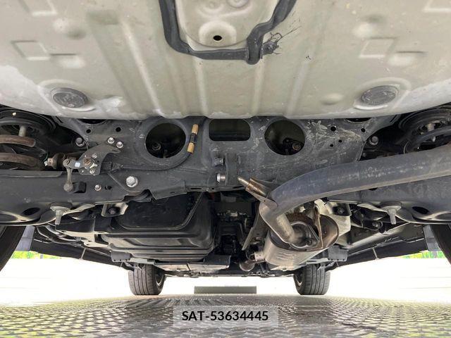 Toyota HARRIER 2017-08 7961889-18