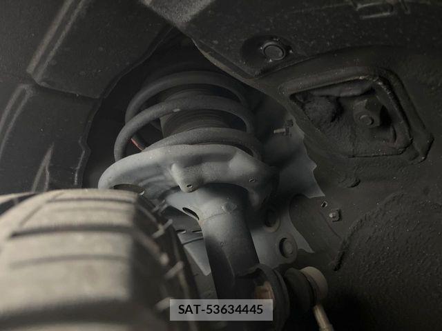 Toyota HARRIER 2017-08 7961889-19