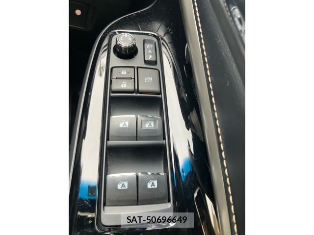 Toyota HARRIER 2017-07 7961888-18