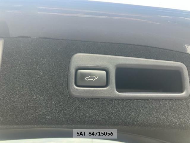 Toyota HARRIER 2017-06 7961886-22