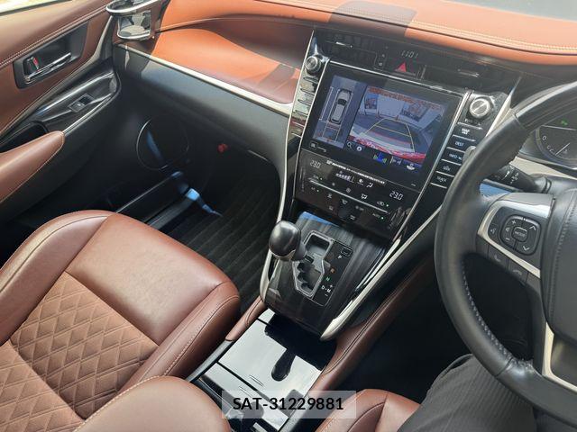 Toyota HARRIER 2018-01 7979368-23