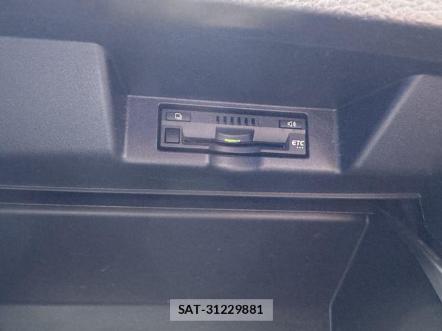 Toyota HARRIER 2018-01 7979368-24