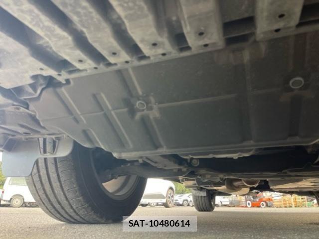 Toyota HARRIER 2019-06 7979358-20
