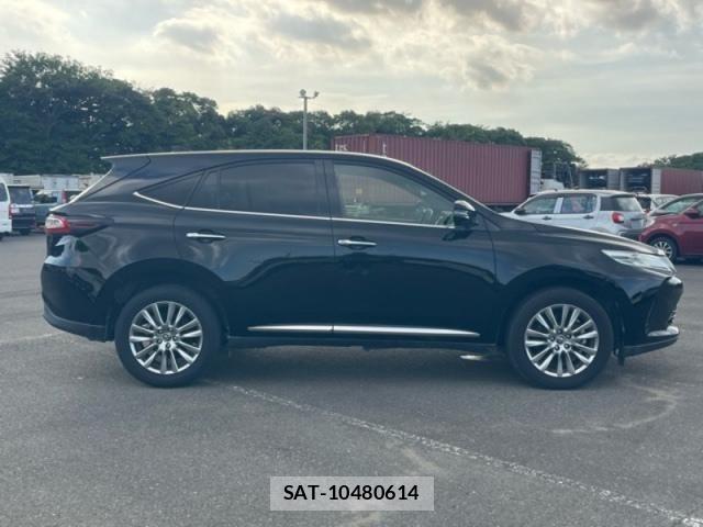 Toyota HARRIER 2019-06 7979358-8