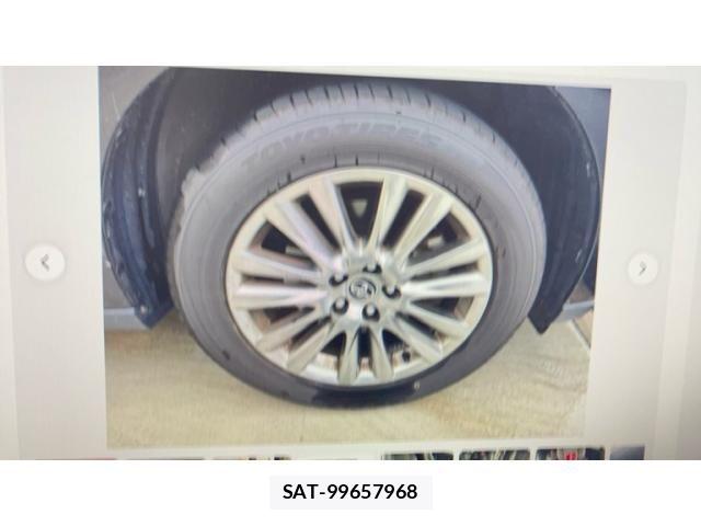 Toyota HARRIER 2019-07 7979363-7