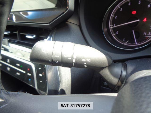 Toyota HARRIER 2020-08 7979359-18