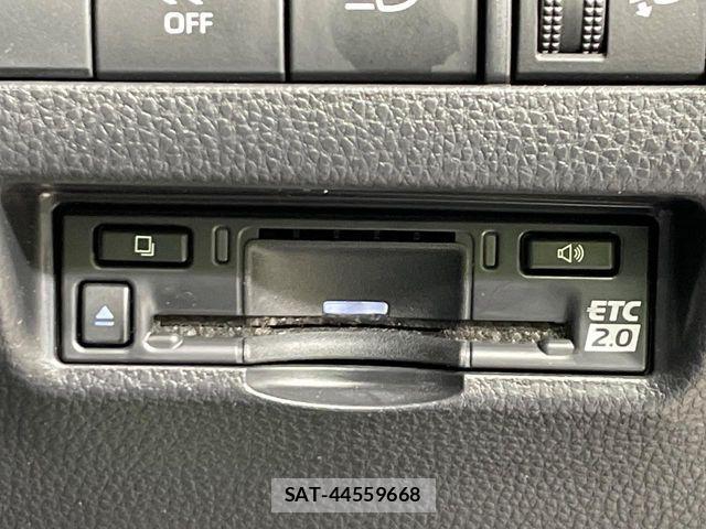 Toyota HARRIER 2022-12 7979362-6