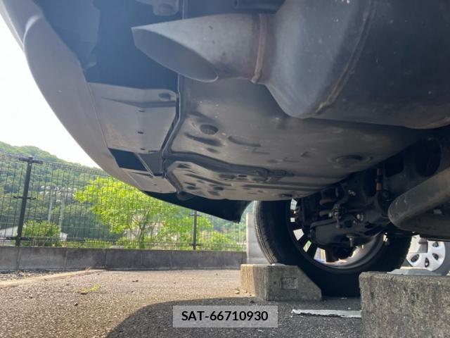 Toyota HARRIER 2018-05 7979369-9