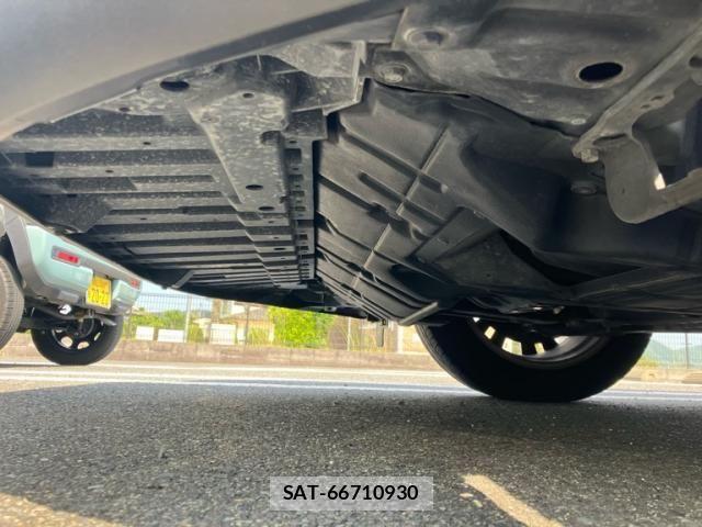 Toyota HARRIER 2018-05 7979369-11