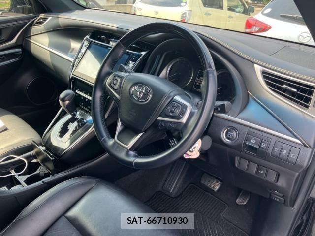 Toyota HARRIER 2018-05 7979369-12