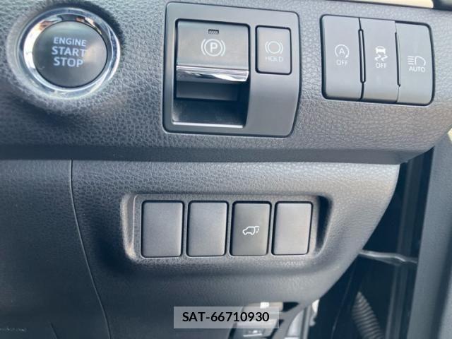 Toyota HARRIER 2018-05 7979369-15