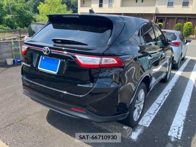 Toyota HARRIER 2018-05 7979369-2