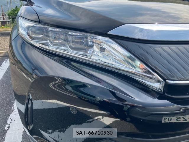 Toyota HARRIER 2018-05 7979369-4