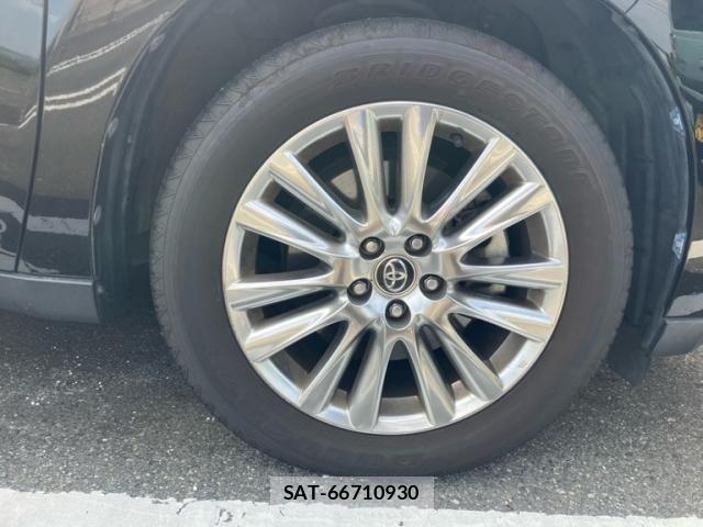 Toyota HARRIER 2018-05 7979369-5