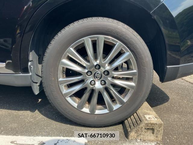 Toyota HARRIER 2018-05 7979369-7