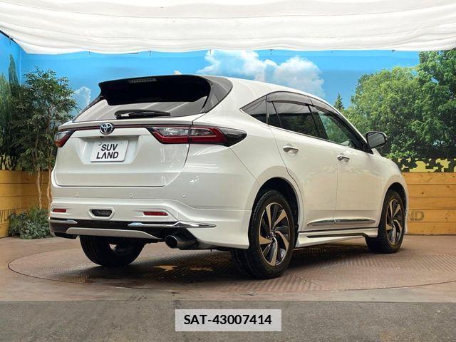 Toyota HARRIER 2017-07 7979367-16