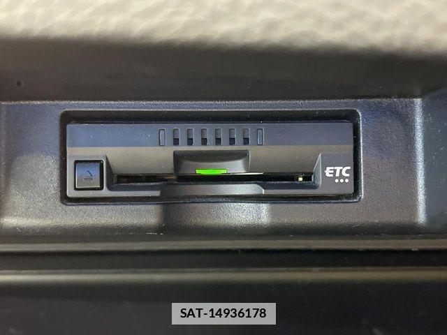 Toyota HARRIER 2018-11 7979365-6