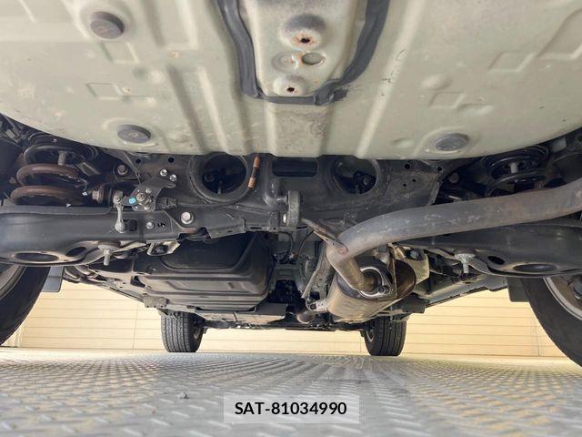 Toyota HARRIER 2015-12 7979372-18