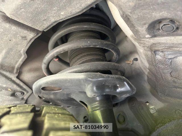 Toyota HARRIER 2015-12 7979372-19
