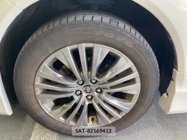 Toyota HARRIER 2021-08 8035766-15