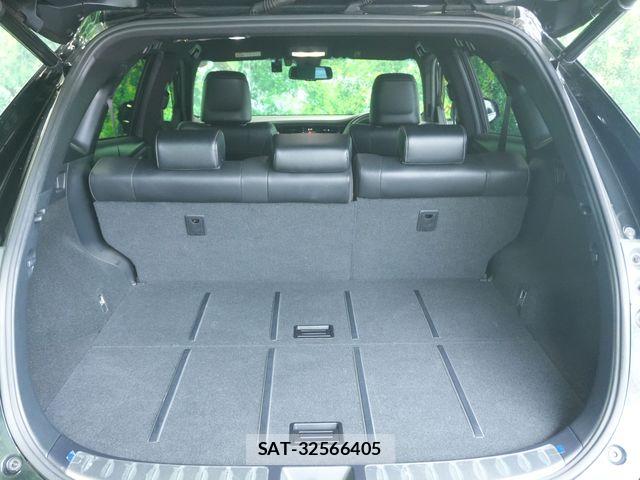 Toyota HARRIER 2020-03 8035779-28