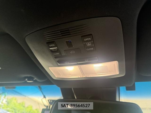 Toyota HARRIER 2019-04 8035778-27