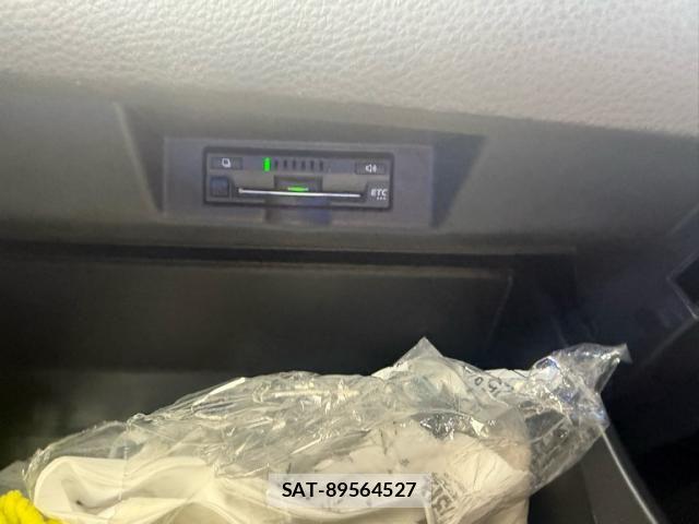 Toyota HARRIER 2019-04 8035778-29