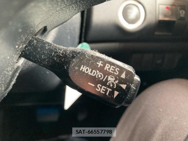 Toyota HARRIER 2017-06 8035789-14