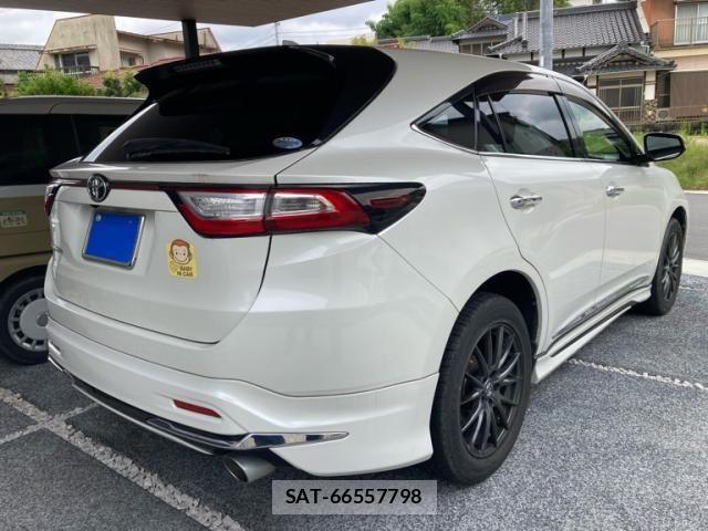 Toyota HARRIER 2017-06 8035789-4