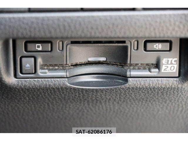 Toyota HARRIER 2023-04 8035770-22