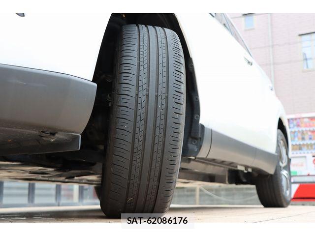Toyota HARRIER 2023-04 8035770-27