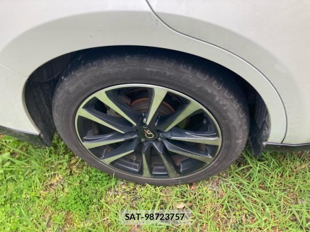 Toyota HARRIER 2015-12 8035799-11