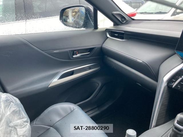 Toyota HARRIER 2023-07 8035765-26