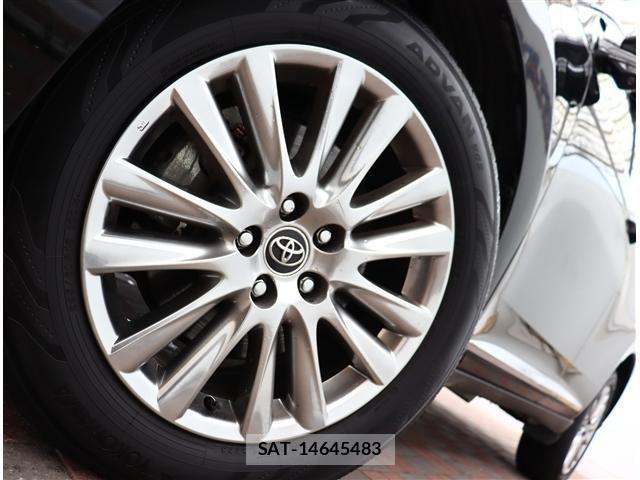 Toyota HARRIER 2019-03 8035780-13
