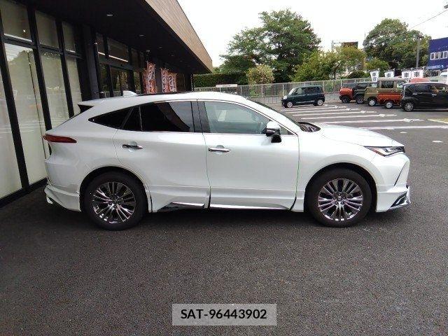 Toyota HARRIER 2023-06 8035761-16