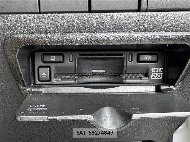Toyota HARRIER 2024-08 8073869-26