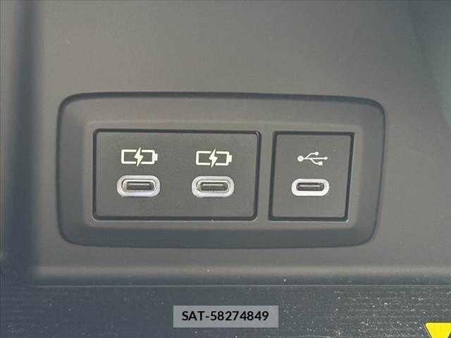 Toyota HARRIER 2024-08 8073869-29