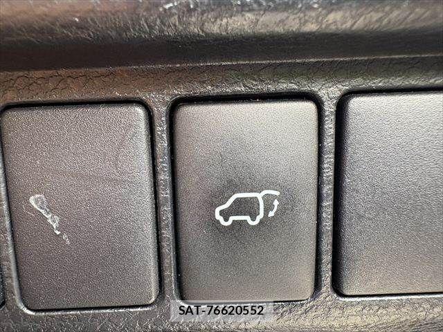 Toyota HARRIER 2014-11 8073890-9