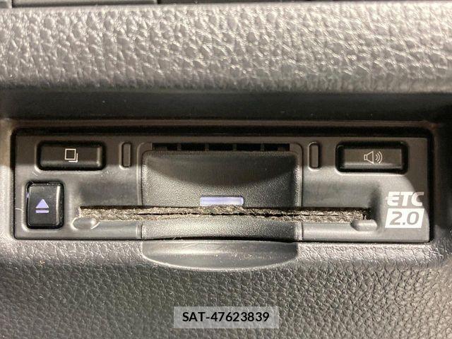 Toyota HARRIER 2023-06 8073883-6