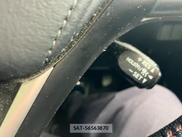Toyota HARRIER 2017-08 8073891-17