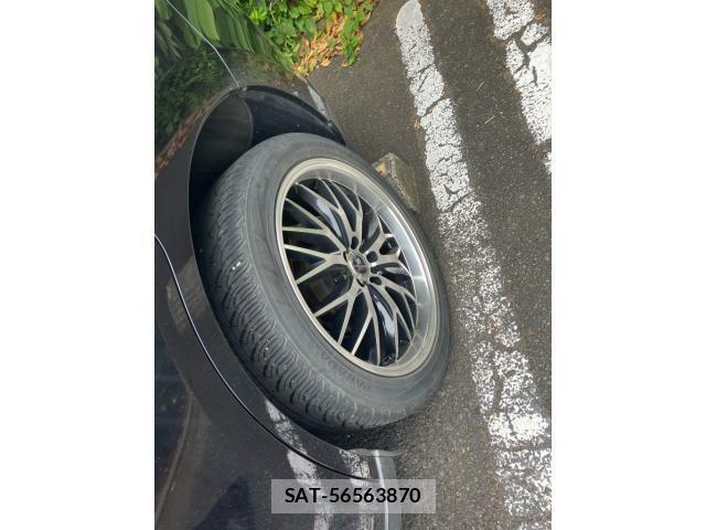 Toyota HARRIER 2017-08 8073891-7