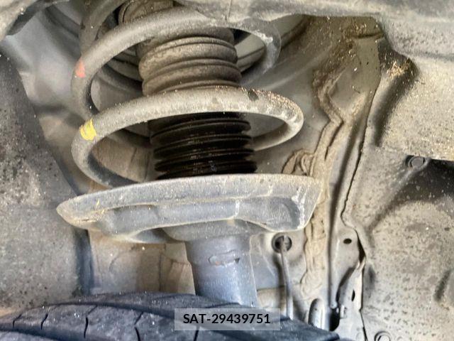 Toyota HARRIER 2024-04 8073884-19