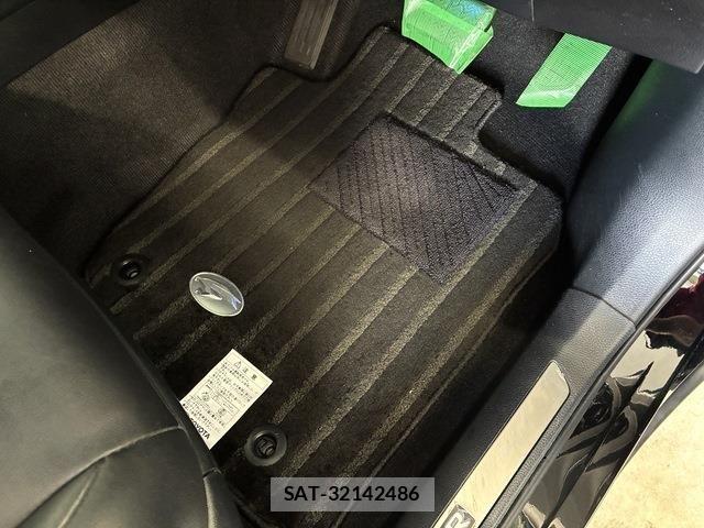 Toyota HARRIER 2016-01 8073888-12