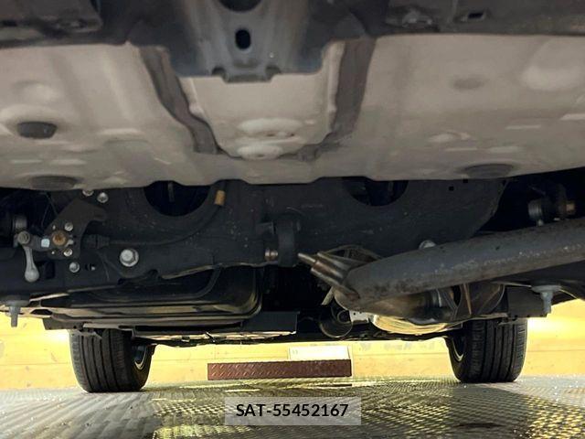 Toyota HARRIER 2018-04 8099375-18
