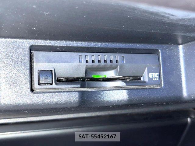 Toyota HARRIER 2018-04 8099375-6