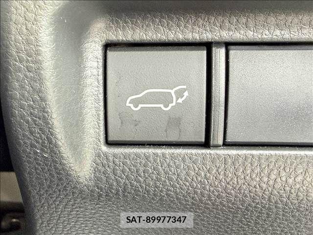Toyota HARRIER 2021-02 8099374-3