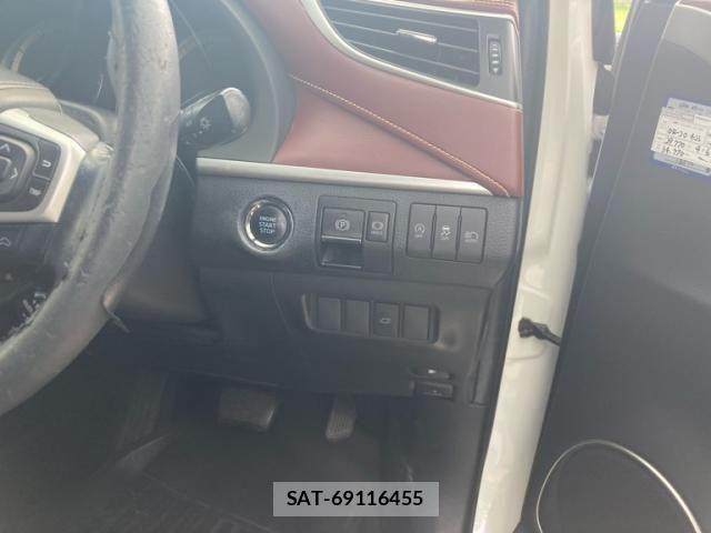 Toyota HARRIER 2017-07 8099394-11