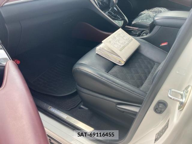 Toyota HARRIER 2017-07 8099394-28