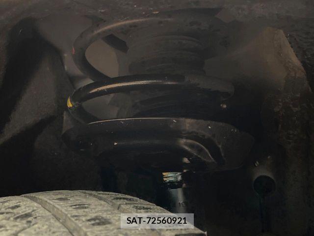 Toyota HARRIER 2023-07 8099352-19