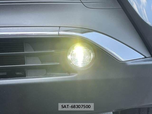 Toyota HARRIER 2020-07 8099359-14
